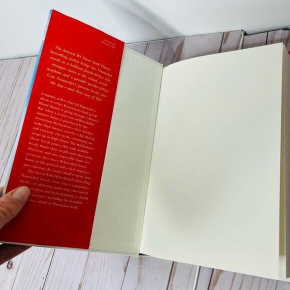 Elin Hilderbrand Book Bundle Swan Song Summer People - Picture 3 of 7